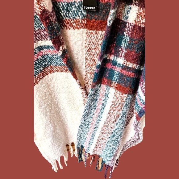 TORRID NEW Plus Size Cold Weather RUANA Sweater. - Picture 3 of 16